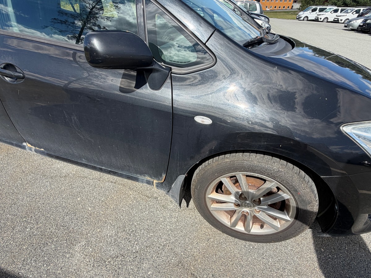2008 Toyota AURIS 1.4-90 D /EU-OK / H.feste / Automat / 1-eiers bil