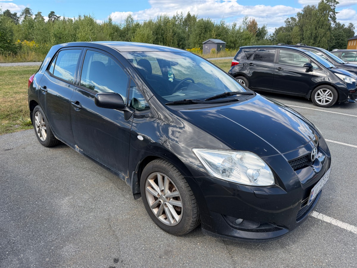 2008 Toyota AURIS 1.4-90 D /EU-OK / H.feste / Automat / 1-eiers bil