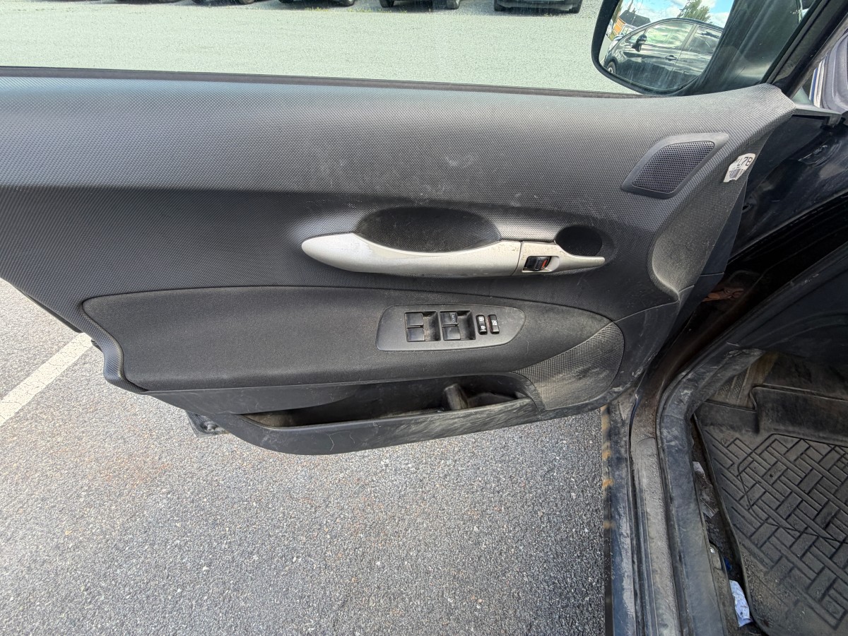 2008 Toyota AURIS 1.4-90 D /EU-OK / H.feste / Automat / 1-eiers bil