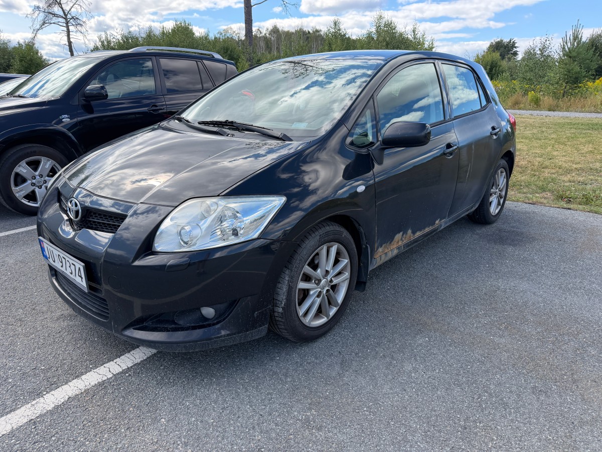 2008 Toyota AURIS 1.4-90 D /EU-OK / H.feste / Automat / 1-eiers bil