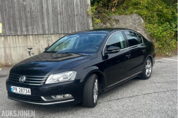 2014 Volkswagen Passat 1.6 TDI 105hk 98000km Cruisekontroll, Navigasjon