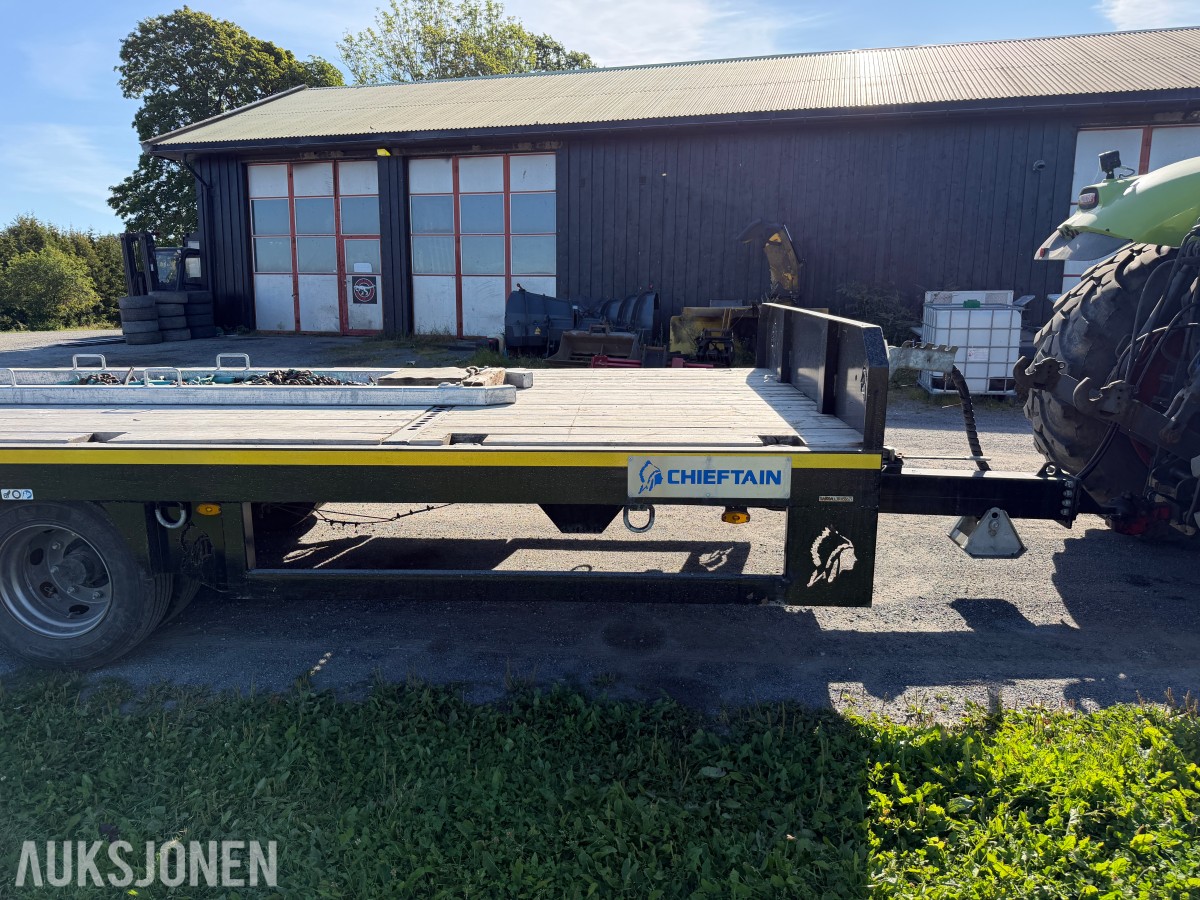 2025 Chieftain 3-akslet maskinhenger for traktor m/kulekobling