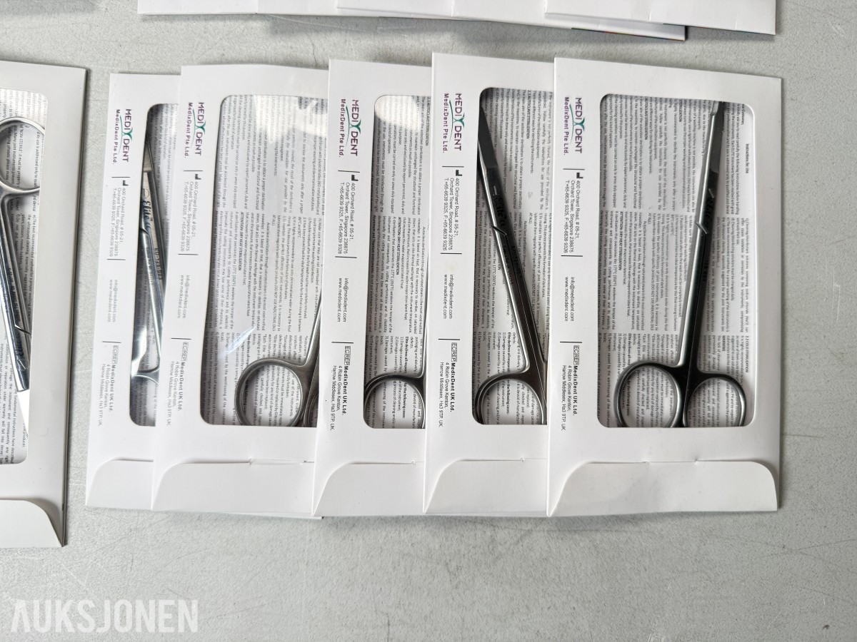 18 stk MedixDent kirurgiske sakser ED-125-003 og ED-125-005
