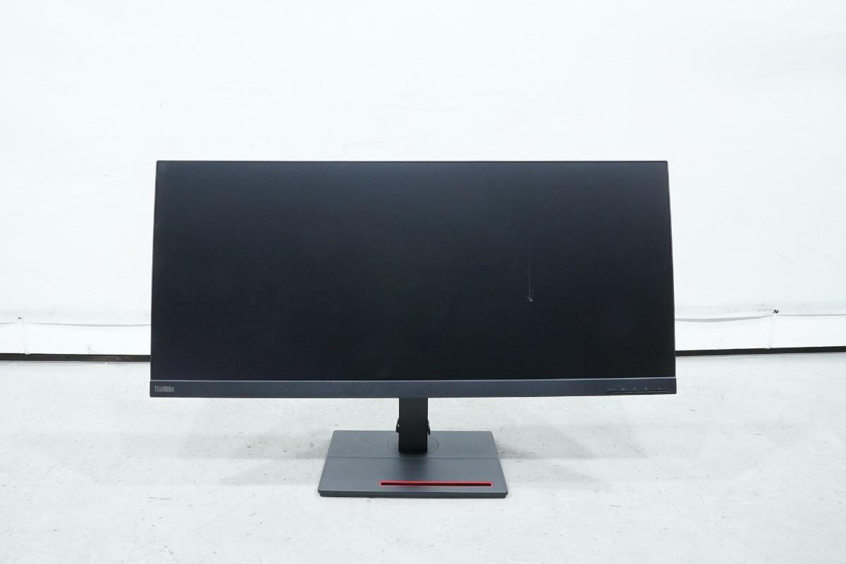 Lenovo ThinkVision - P34w-20 og P27h-20 skjermer med tilbehør