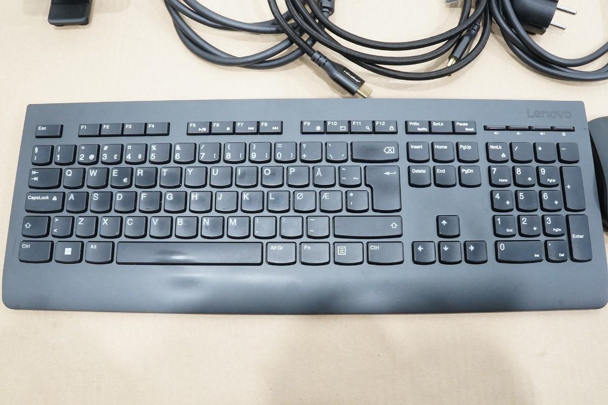 Lenovo ThinkVision - P34w-20 og P27h-20 skjermer med tilbehør