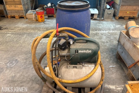 Metabo HWW 5500/50 M vannpumpe med trykktank og fat