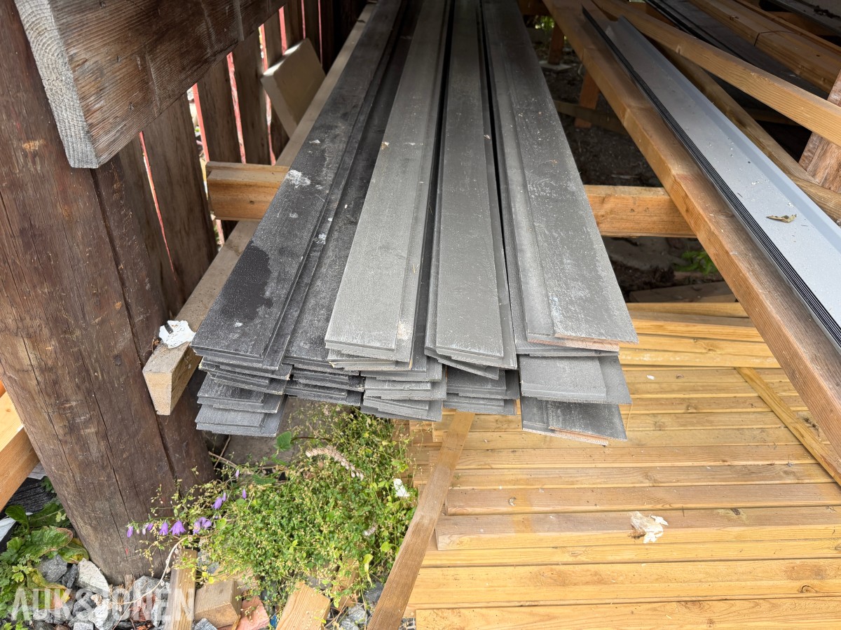 Materialpakke 22x123 ca. 270 lm + stor mengde andre materialer