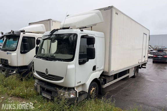 2012 RENAULT MIDLUM 220 DXI SKAPBIL – BAKLØFT – SIDEØR – RYGGEKAMERA - 232 140km
