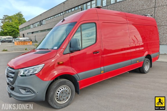 2023 Mercedes-Benz Sprinter HENGERFESTE VARMER ACC KAMERA NAVI 