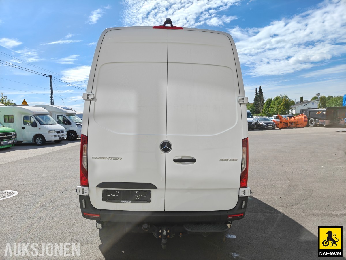 2023 Mercedes-Benz Sprinter 190HK 4x4 AUT ACC KAMERA VARMER HENGERFESTE