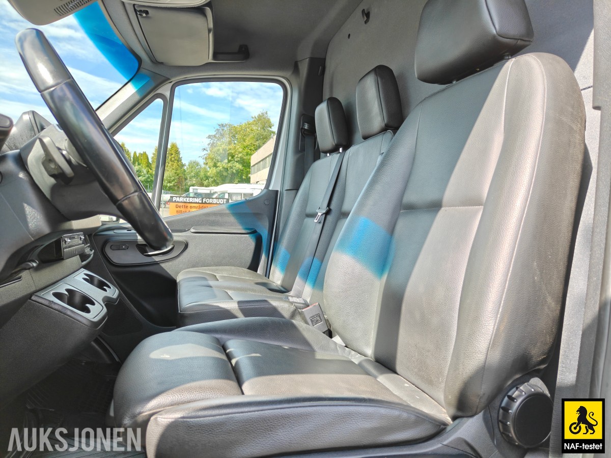 2023 Mercedes-Benz Sprinter 190HK 4x4 AUT ACC KAMERA VARMER HENGERFESTE
