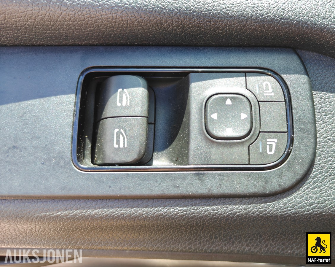2023 Mercedes-Benz Sprinter 190HK 4x4 AUT ACC KAMERA VARMER HENGERFESTE