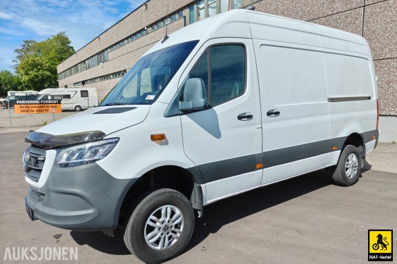 2023 Mercedes-Benz Sprinter 190HK 4x4 AUT ACC KAMERA VARMER HENGERFESTE