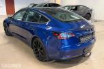 2019 Tesla Model 3 AWD – Hengerfeste – Lekker farge