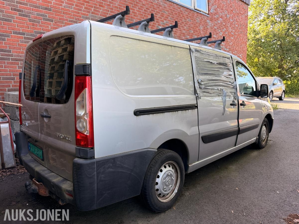 2014 Toyota ProAce 2.0 D 128 HK HENGERFESTE TAKSTATIV SKYVEDØRER