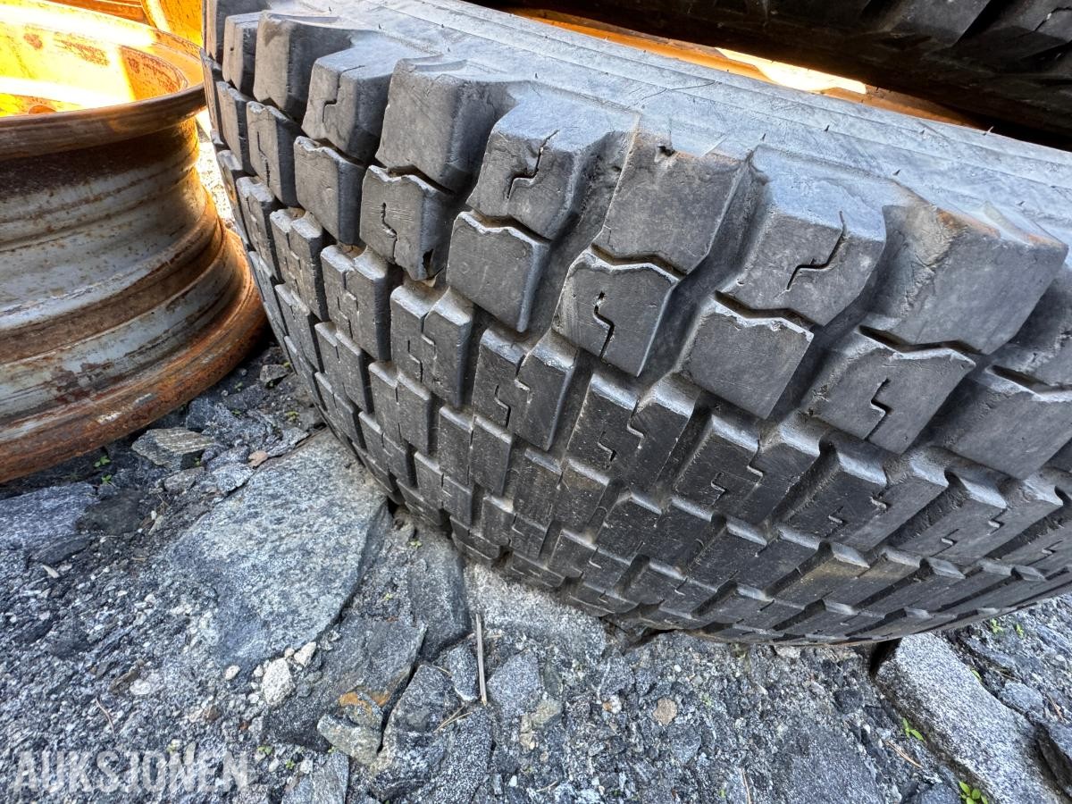 2008 Nokia GRS 17.5 R25 dekk og felg / 2 stk
