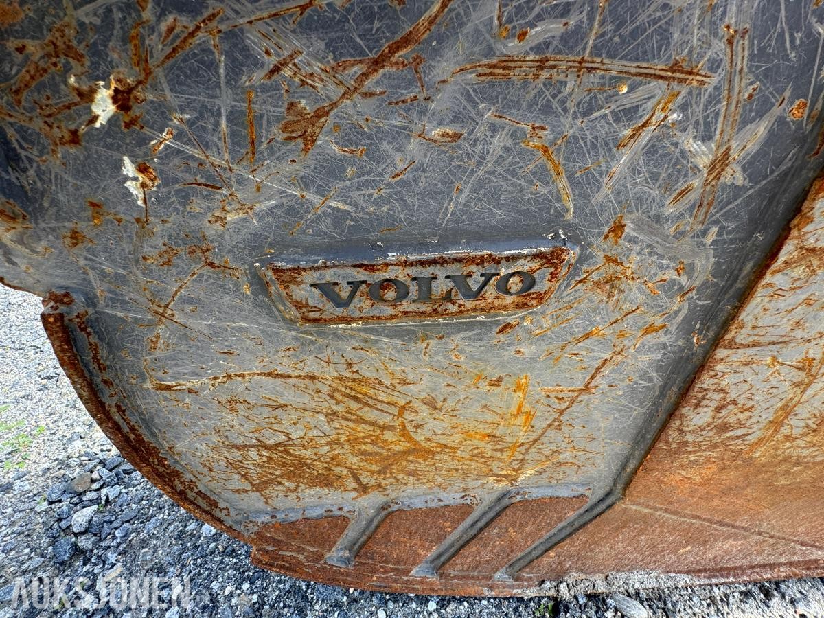 Volvo smalskuffe med S60 feste