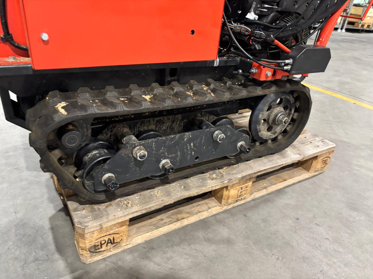 2025 SZ130E beltegående flishugger –  Briggs & Stratton 13,5 HK – Prosjektmaskin