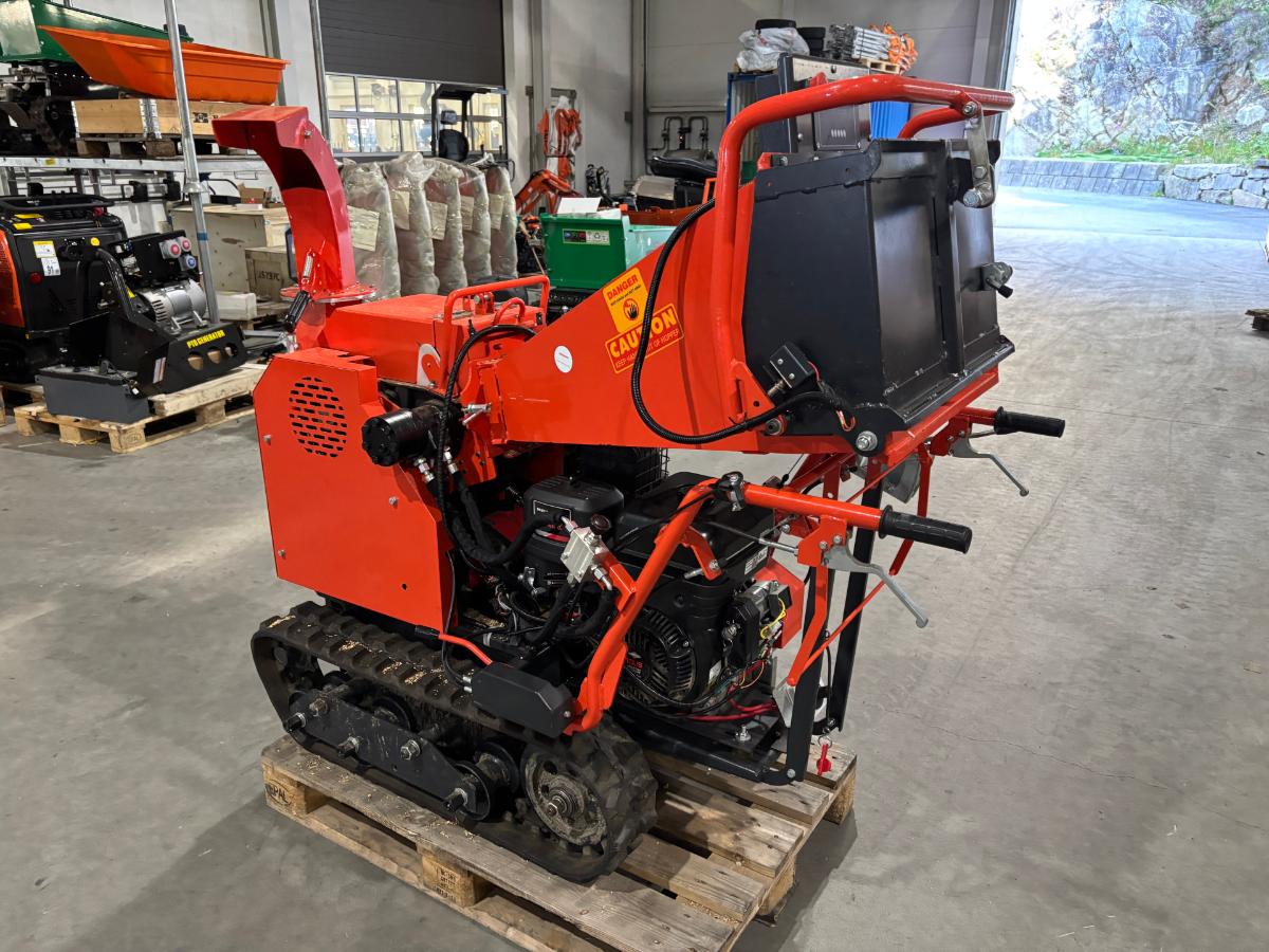 2025 SZ130E beltegående flishugger –  Briggs & Stratton 13,5 HK – Prosjektmaskin