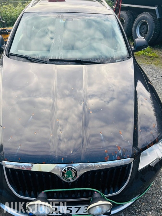 2 stk Skoda Superb, SUPERB 2.0-140 D 4X4