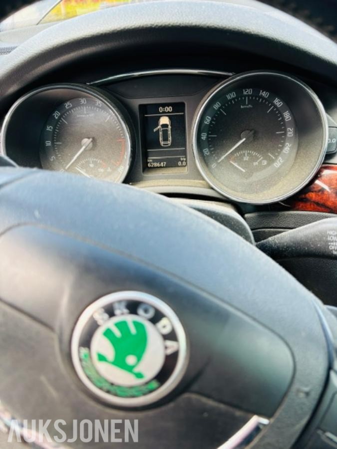 2 stk Skoda Superb, SUPERB 2.0-140 D 4X4