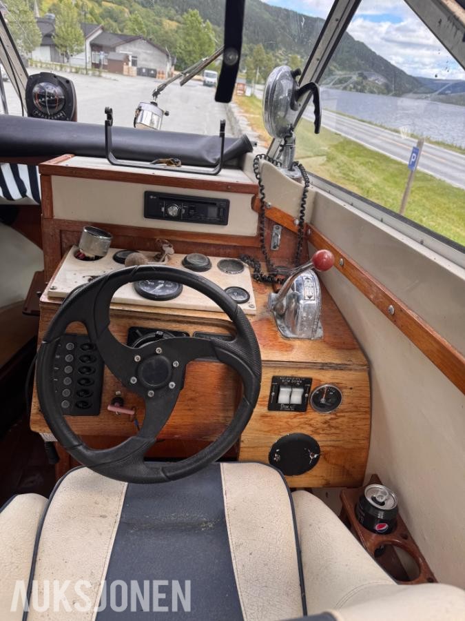 1977 Windy 22 DC innenbords V8 Chevy-motor
