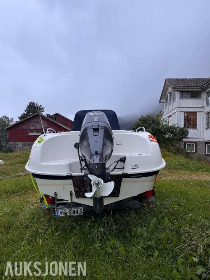 2006 Hobby 530 Challenger Med 100hk Selva motor og båthenger