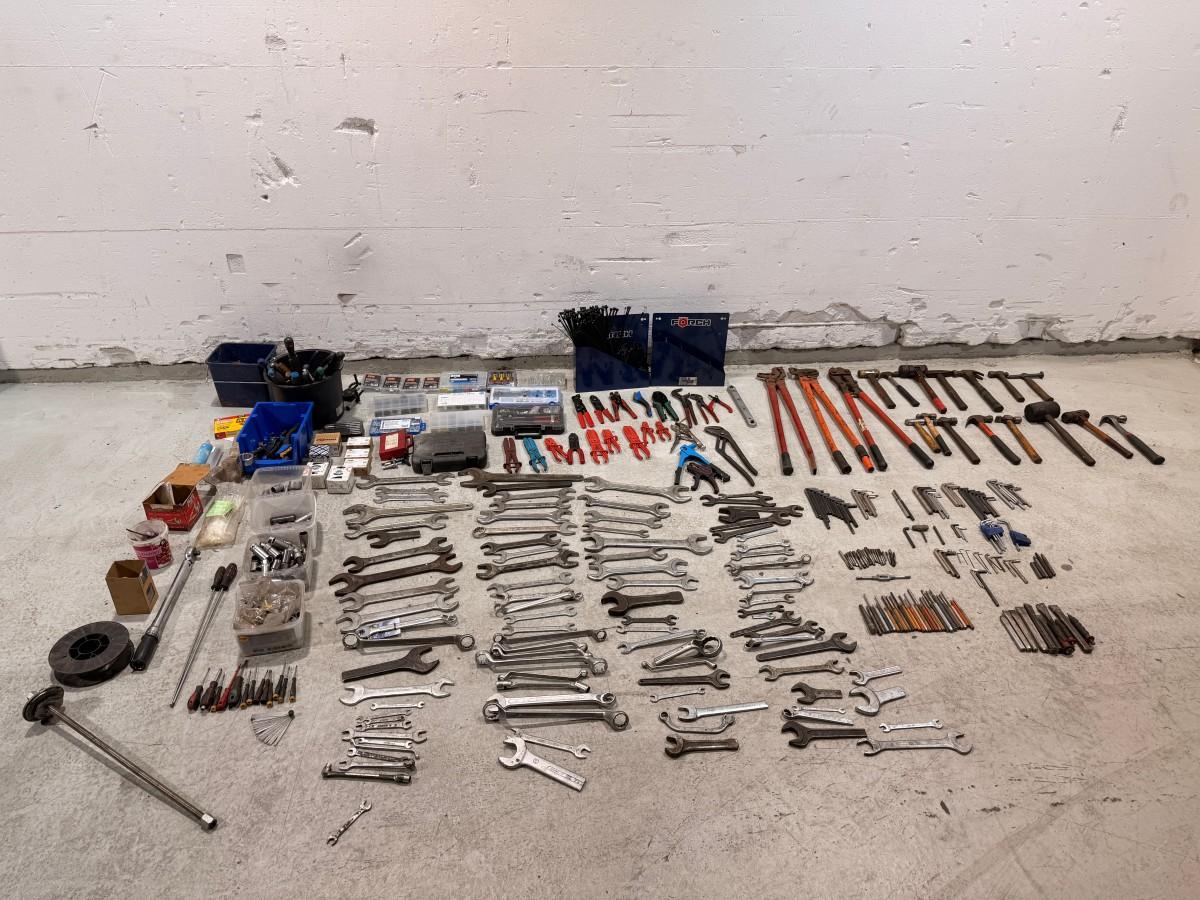 Stort parti håndverktøy og verkstedmateriell