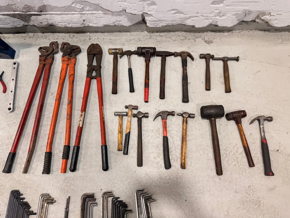 Stort parti håndverktøy og verkstedmateriell