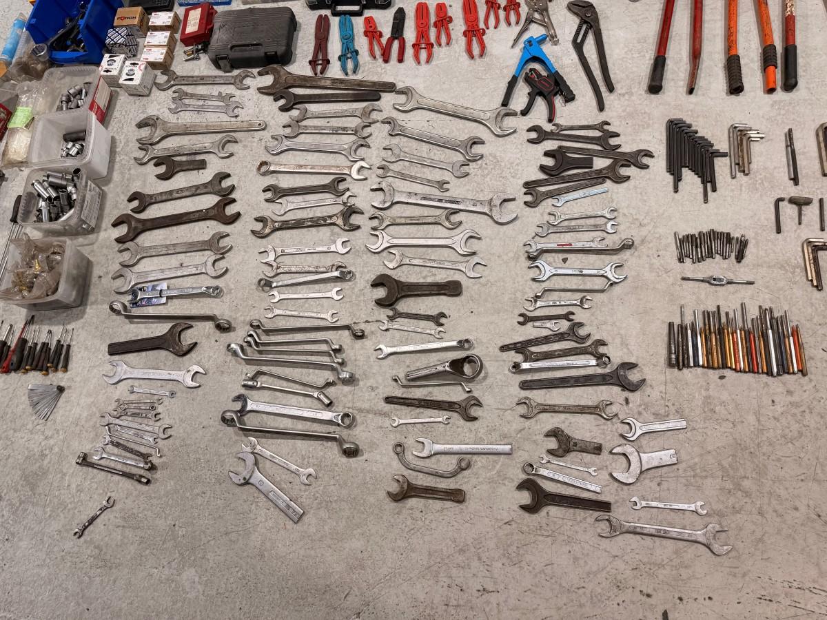 Stort parti håndverktøy og verkstedmateriell