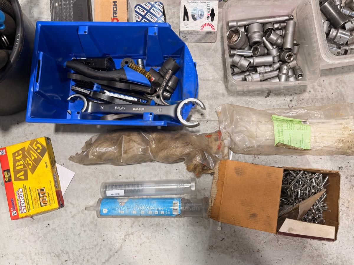 Stort parti håndverktøy og verkstedmateriell