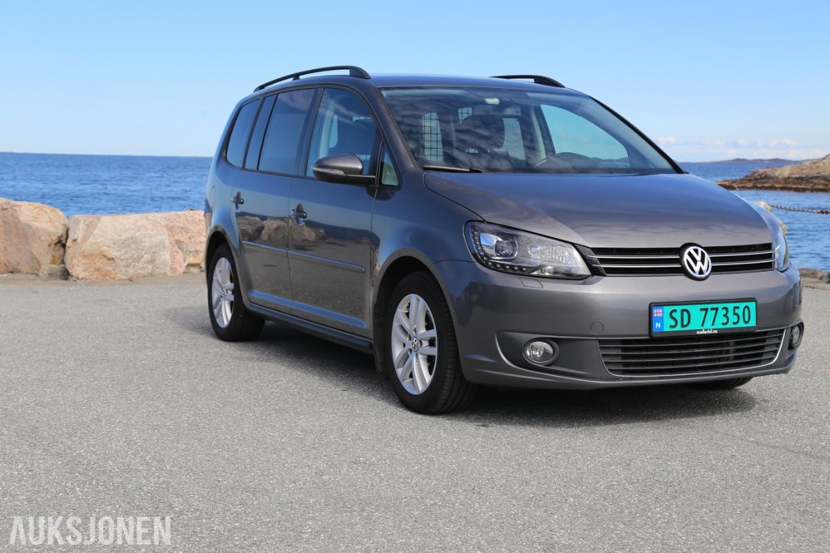 2015 Volkswagen Touran 1.6 Diesel 105hk Automat, Cruisekontroll, Hengerfeste