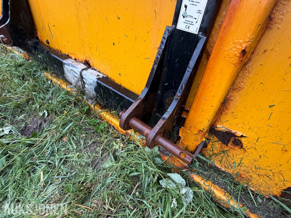 2019 Dalen 2034-U sandstrøer - koplingsramme - hydrauliske slanger