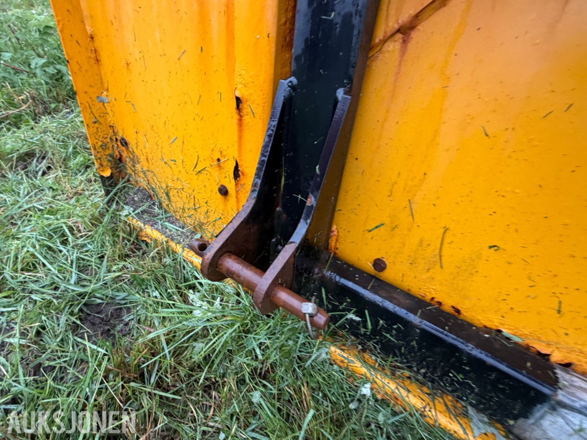 2019 Dalen 2034-U sandstrøer - koplingsramme - hydrauliske slanger
