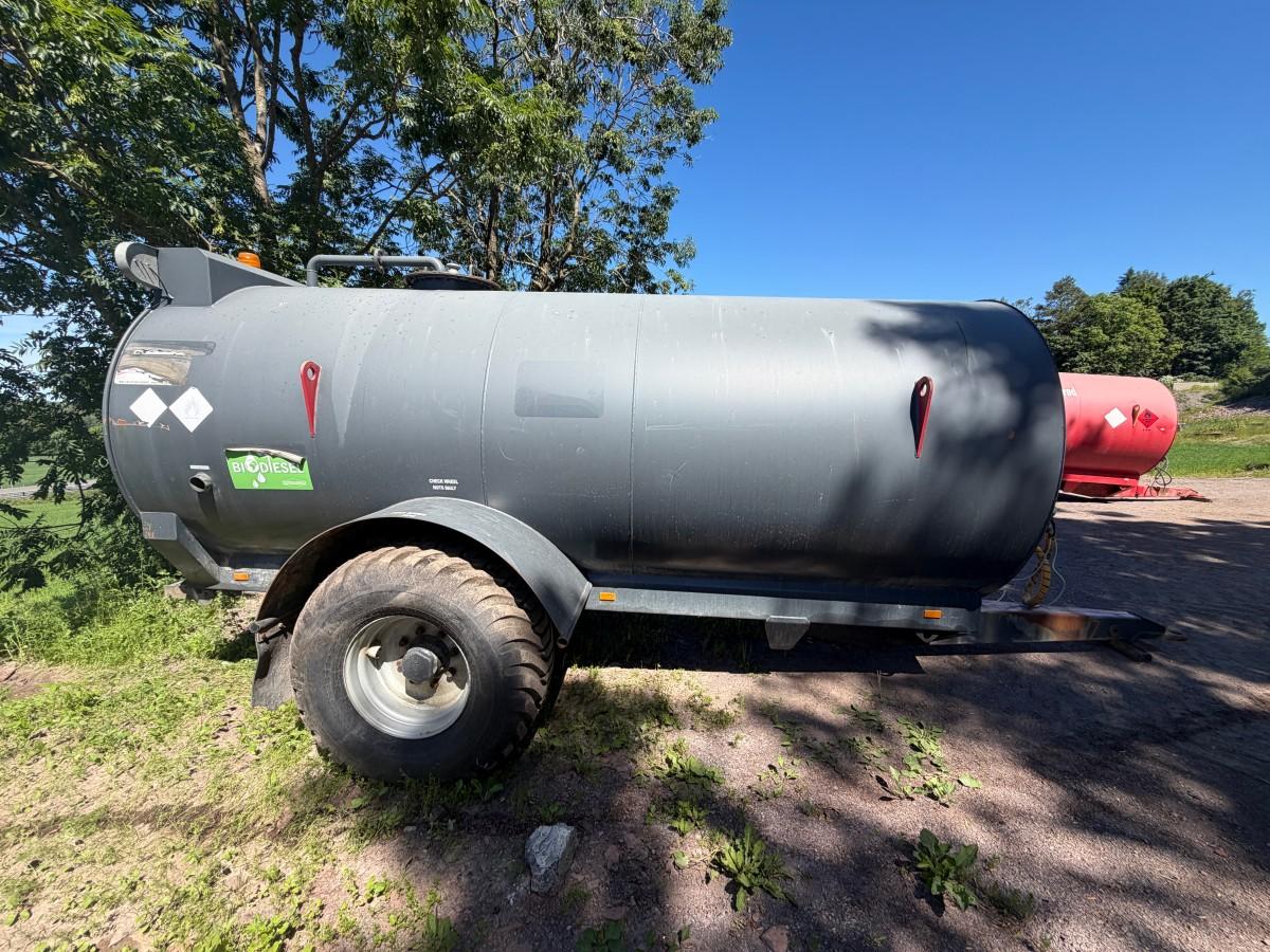 Fuel Proof dieseltank på henger – 9 000 liter – 2017