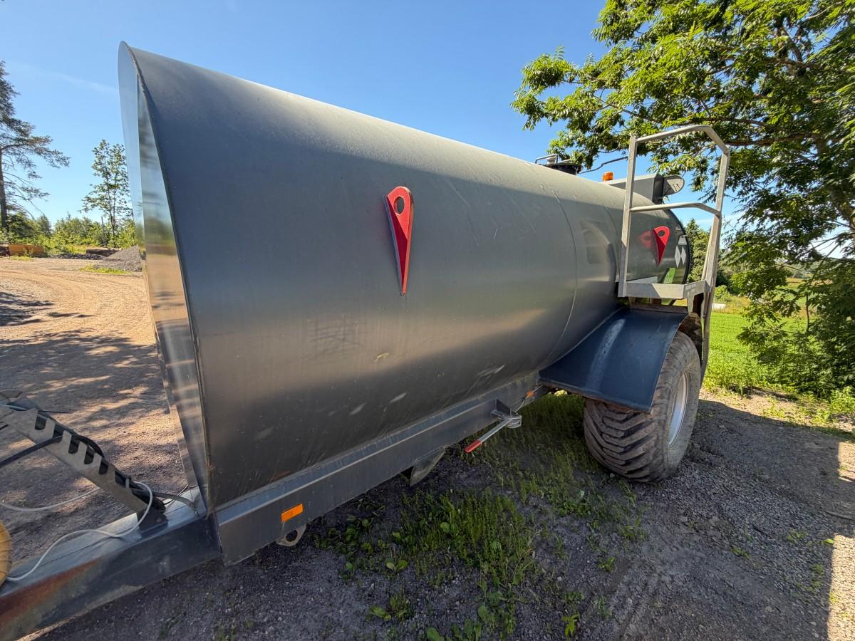 Fuel Proof dieseltank på henger – 9 000 liter – 2017