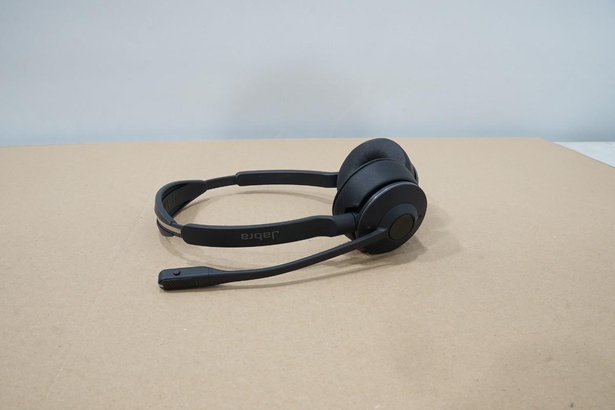 Parti med Jabra, Contour, Logitech og Lenovo IT-/kontorutstyr