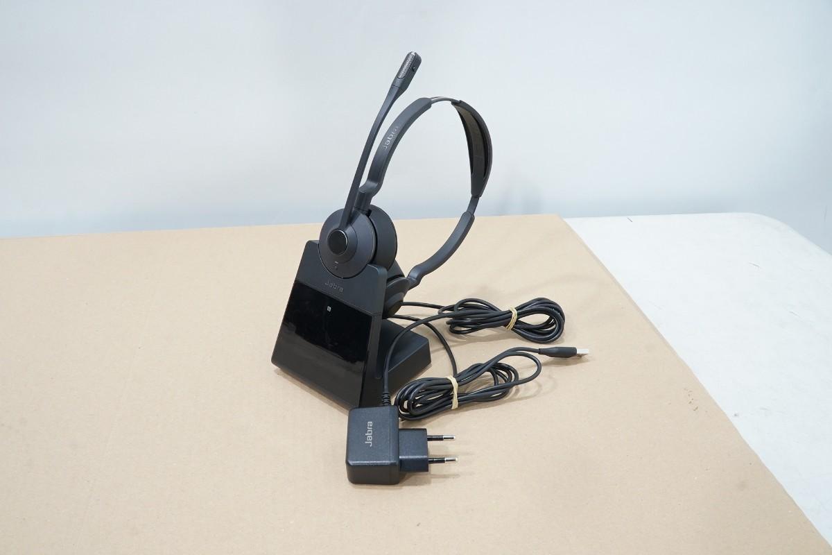 Parti med Jabra, Contour, Logitech og Lenovo IT-/kontorutstyr