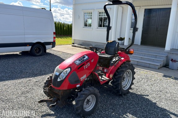 2015 TYM T273 KOMPAKTTRAKTOR - KUN 773 TIMER!