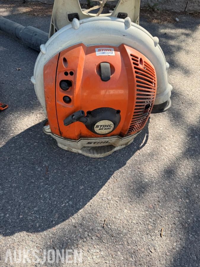 Stihl løvblåser og Jonsered motorsag