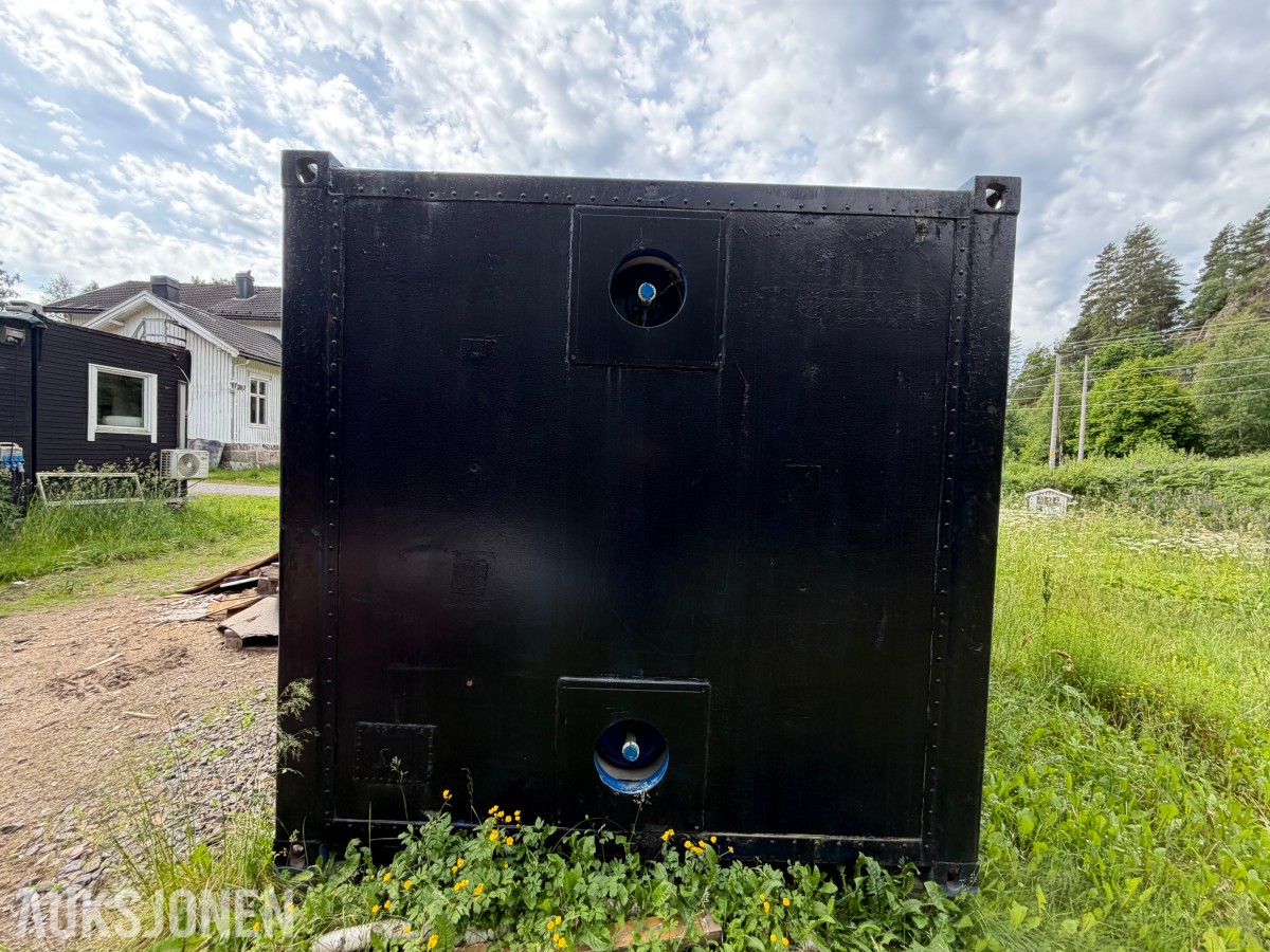 20-fots isolatert container med strømopplegg – ca. 6 × 2,4 × 2,4 m