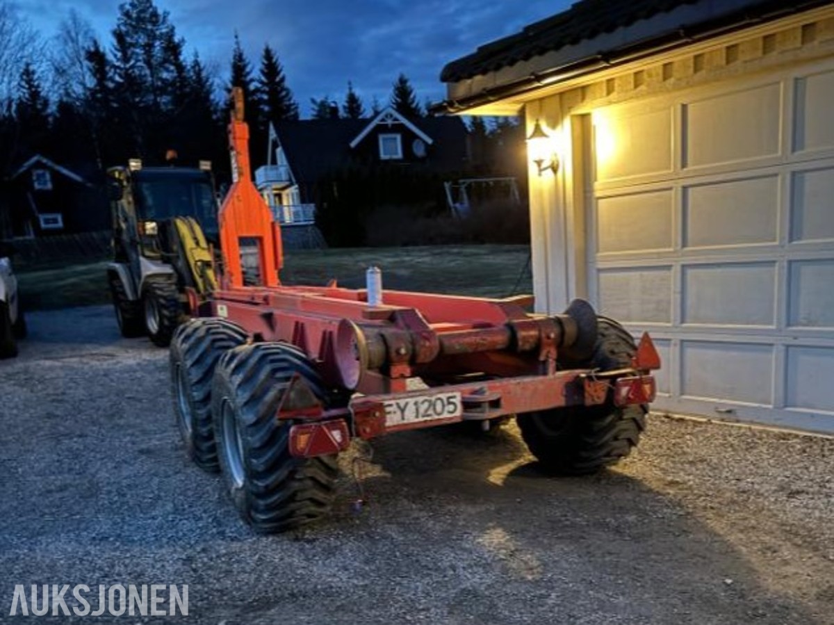 2001 Bigab 8-12 gode dekk 