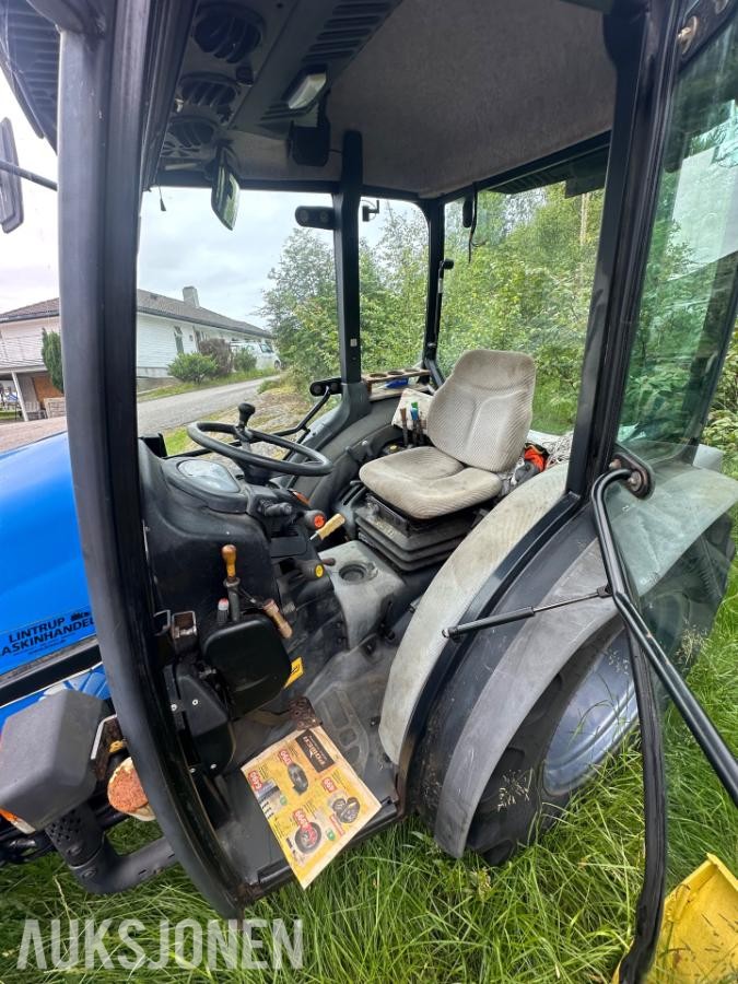 2007 New Holland T3040 4WD
