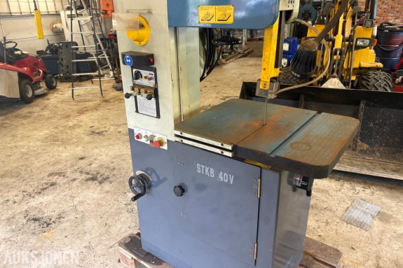 Somatec STKB 40V vertikal metallbåndsag med blad-sveiser – 400V
