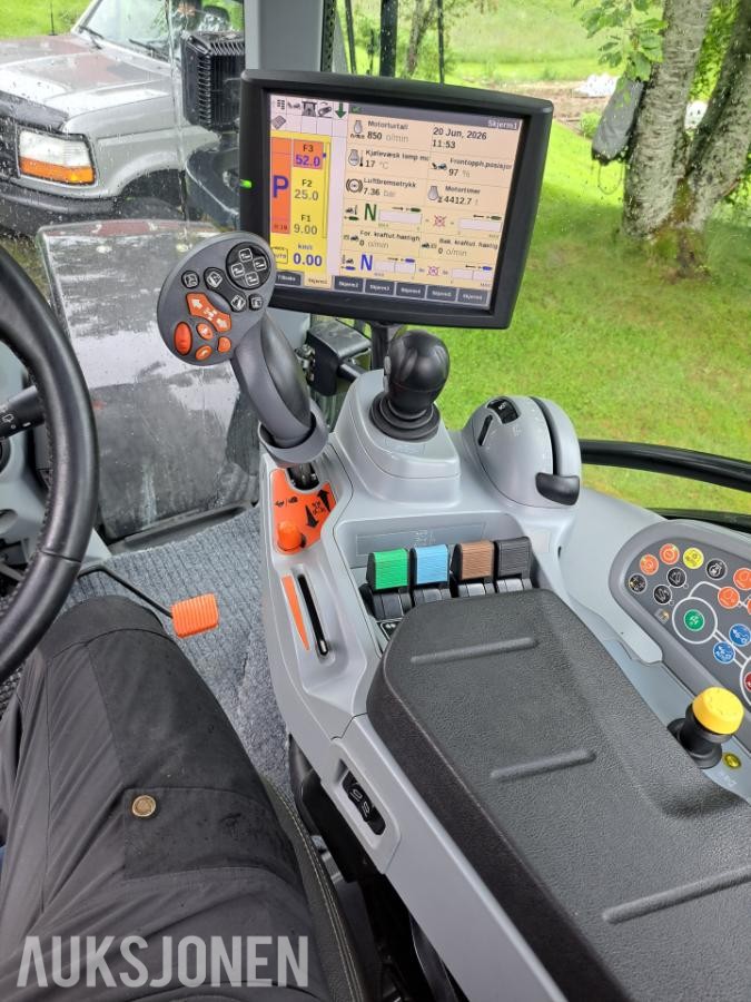 2020 New Holland T7.225
