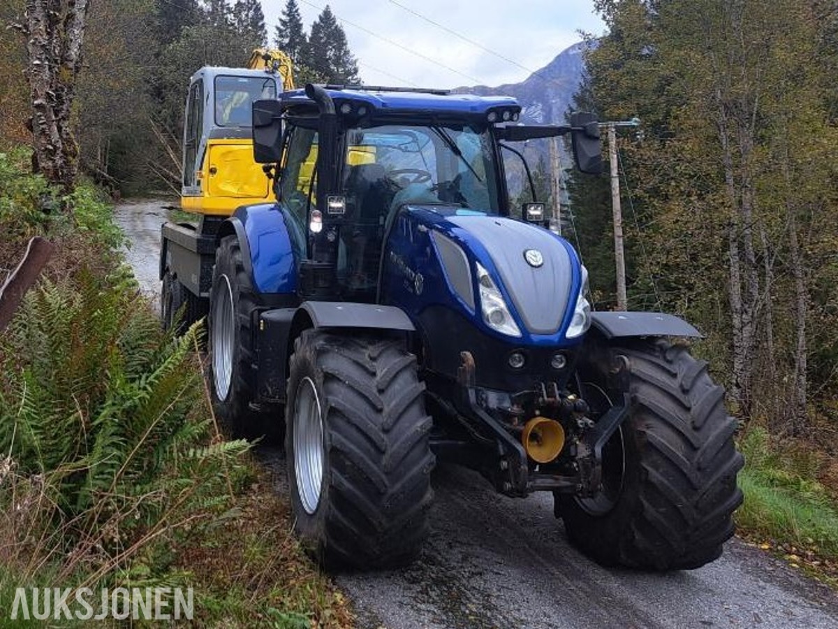 2020 New Holland T7.225