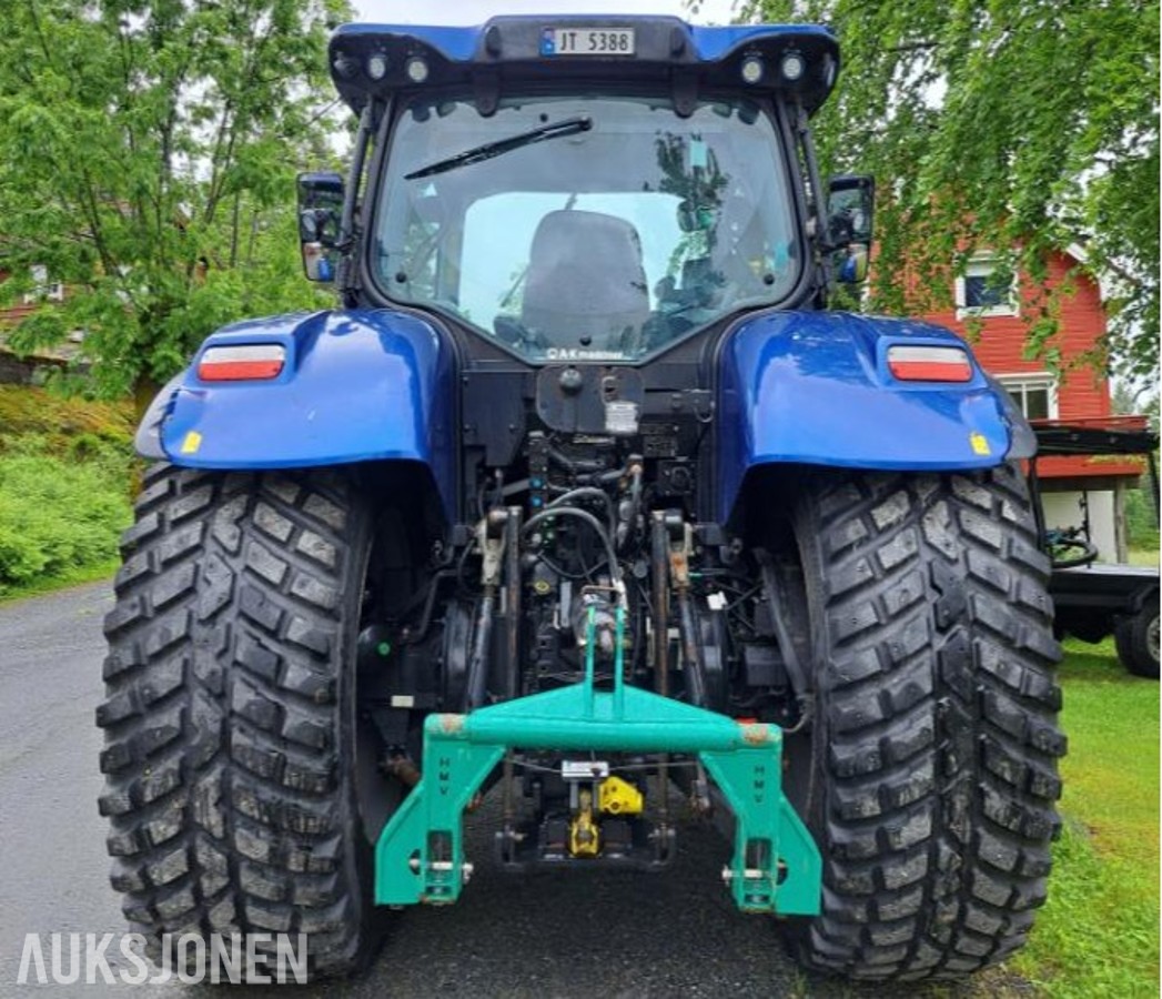 2020 New Holland T7.225