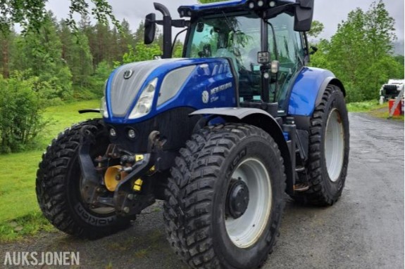 2020 New Holland T7.225