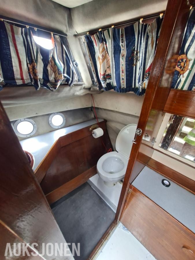 85 Scand Atlantic båt med 2 stk volvo b40