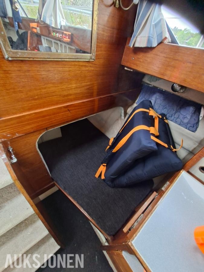 85 Scand Atlantic båt med 2 stk volvo b40